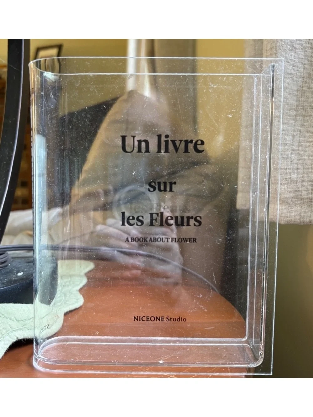 Clear acrylic book shaped flower vase - Bookish - Decor